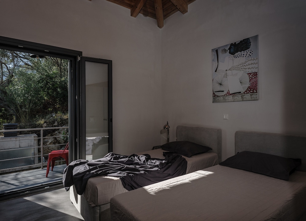 Costa Emmelia Luxe Villa Met Panoramisch Uitzicht Op Zee En Infinity Pool! - Lefkada