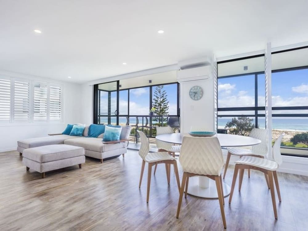 Kirra Waves - Luxury Oceanfront 2-bedroom Apartment - Coolangatta