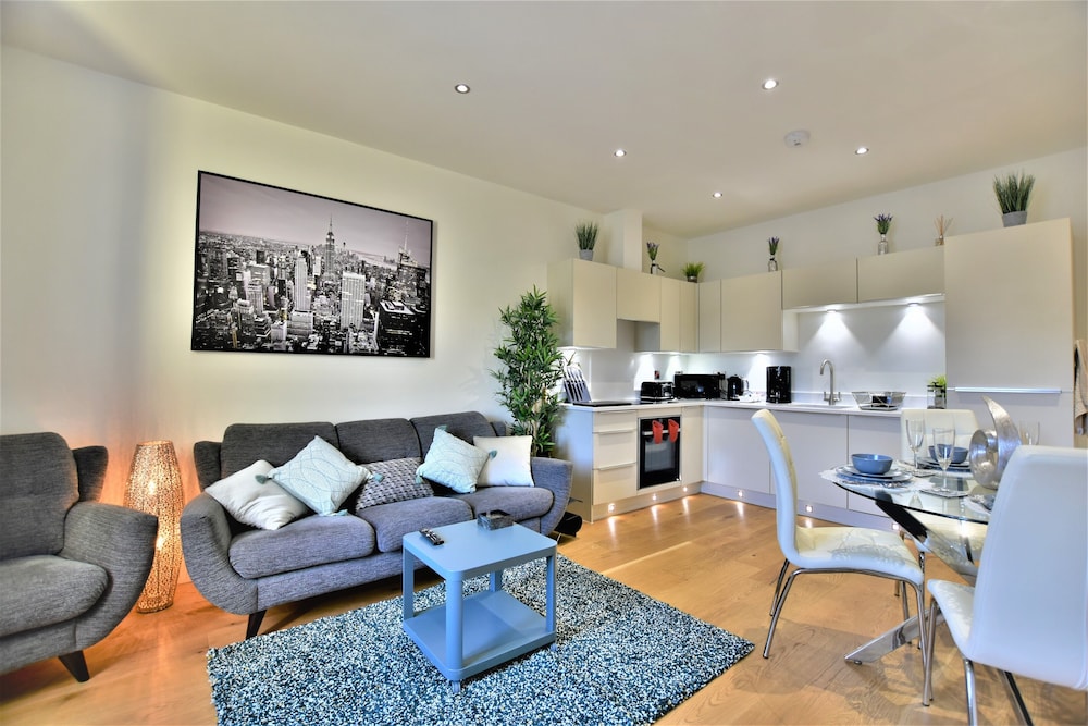 City Centre 2 Bed Luxury Lofthouse With 2 En -Suites, High St On The Doorstep - 링컨