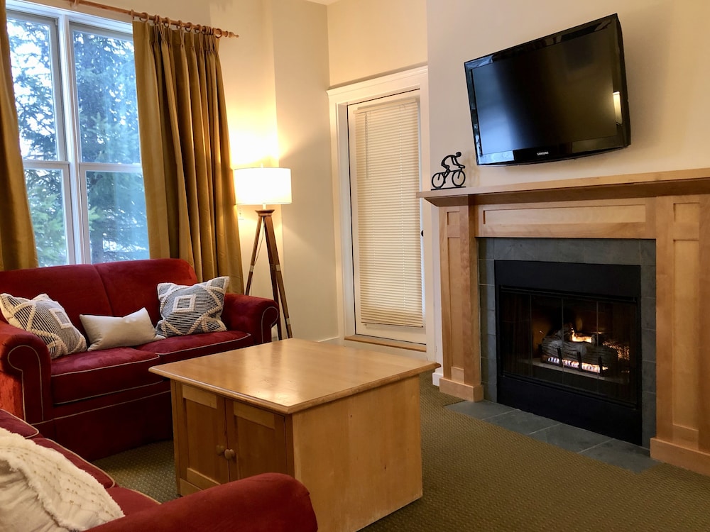 Stratton 1 Bedroom Long Trail Condo, Walk To Village And Lifts - Stratton