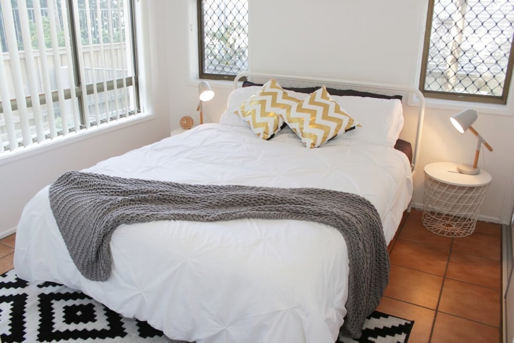 Lovely 1BDR Apartment Steps to the Beach - Tweed Heads