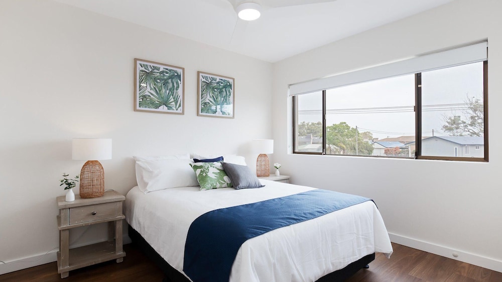 Bangalee, 3/41 Soldiers Point Rd - Fantastic Waterfront Unit With Air-con, Pool, Wifi & Chromecast - Lemon Tree Passage