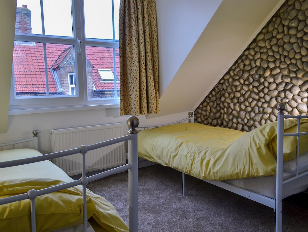 4 Bedroom Accommodation In Sheringham - Sheringham