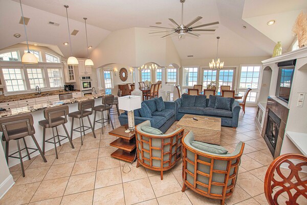 Kd2, Grande Luxxe- Oceanfront, 11 Brs, Pool, Theater Rm, Elev, Game Rm - Kitty Hawk, NC