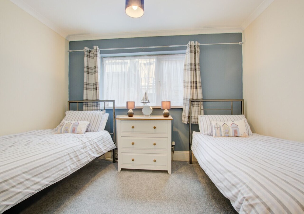Potters Wheel - Two Bedroom Apartment, Sleeps 4 - Saundersfoot