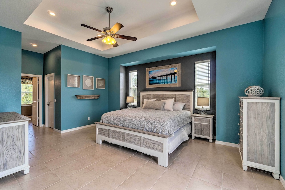 Port Charlotte Canalfront Home with Pool & Dry Bar! - Boca Grande, FL