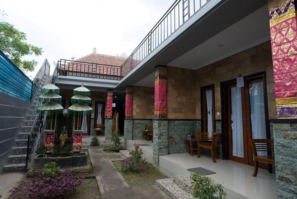 Jevon Cottage, Near From Br. Nyuh And Toya Pakeh Port - Bali