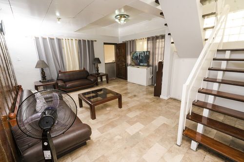 Villa rentals in Quezon City via cozycozy