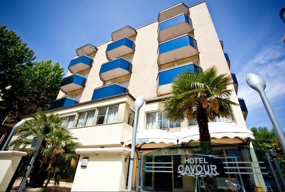 Hotel Cavour Cesenatico - 체제나티코