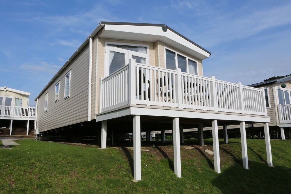 Rockley Park Family Caravan With Panoramic Sea Views - Poole