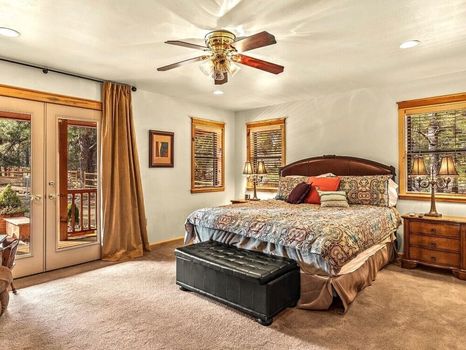 Villa rentals in Williams, AZ via cozycozy