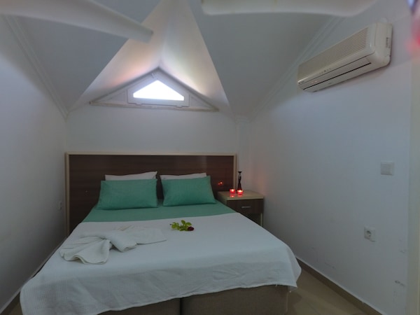3 Bedroom Lale Holiday Homes - Karaçulha