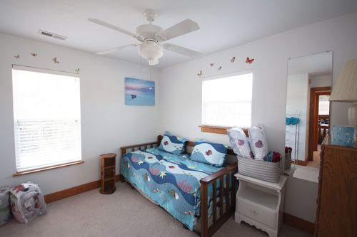 Villa rentals in Oak Island, NC via cozycozy