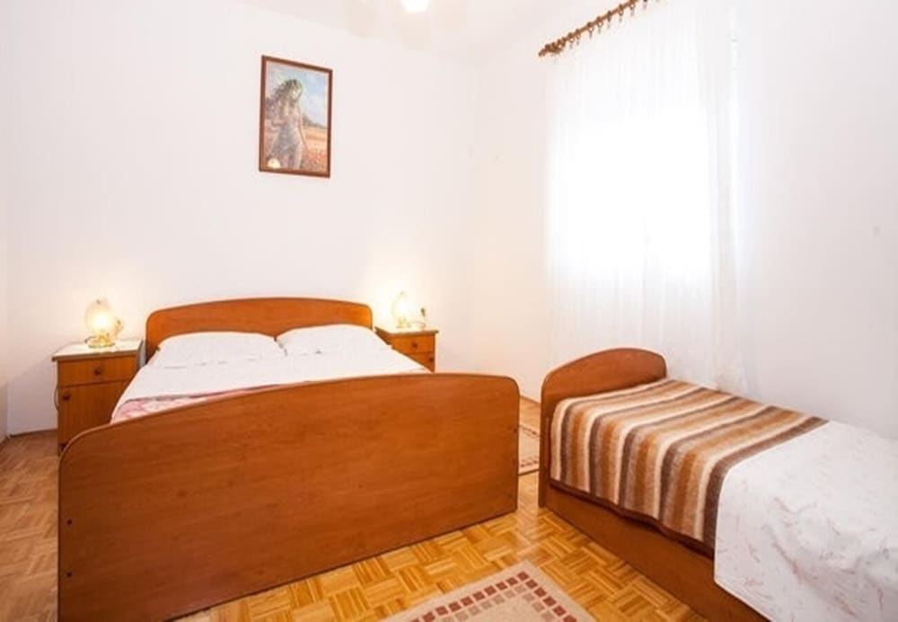 Appartement Vjenceslava - With Parking :   A3(2+1)  - Senj, Riviera De Senj, Croatie - Senj