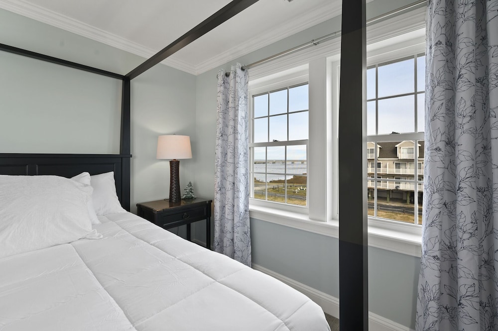 Captain's Rest - A Spectacular Waterfront Luxury - Chincoteague