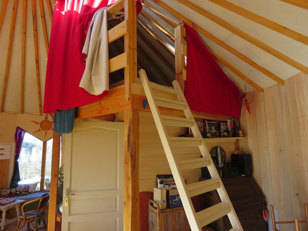 Unusual And Cozy Yurt At The Foot Of The Pyrenees - Pyrenees