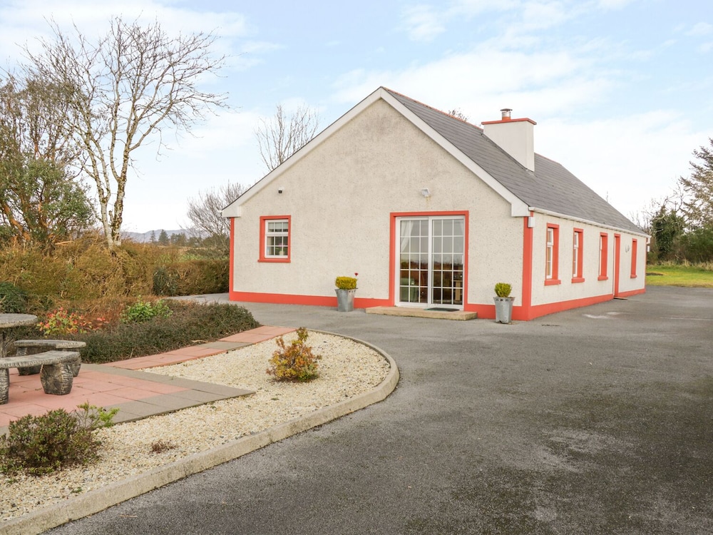 Ellen's Cottage - County Donegal