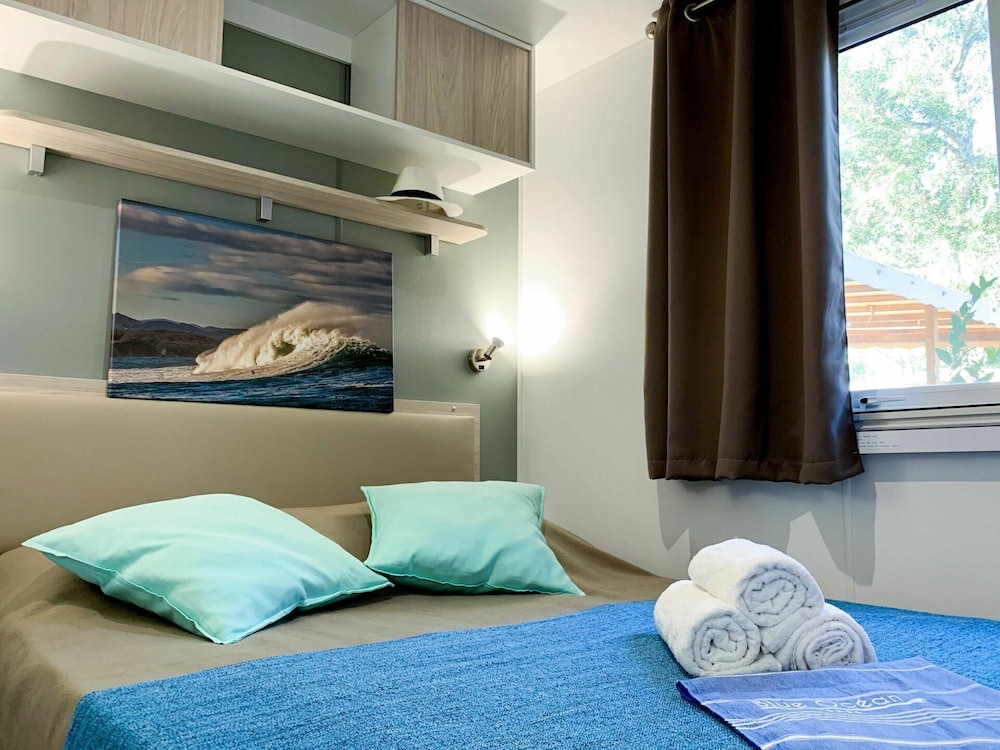 Bel Appartement Dans Une Maison De Vacances Avec Climatisation, Piscine, Wifi, Tv, Terrasse, Parking - Labenne