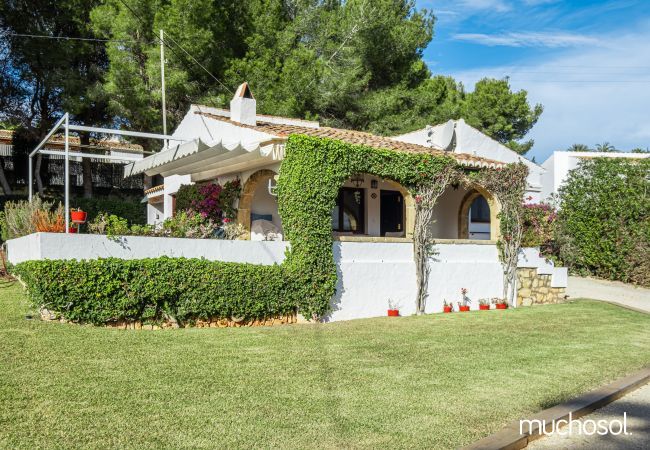 Chalet With Swimming Pool In Cap Martí Area - Xàbia