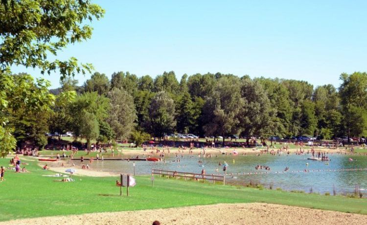 Domaine Du Lac De Champos - Saint-Donat-sur-l'Herbasse