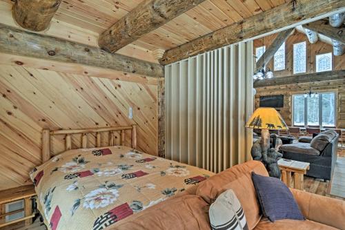 Custom Log Cabin With Deck And 45 Acres By Pine River! - Caberfae Peaks, MI