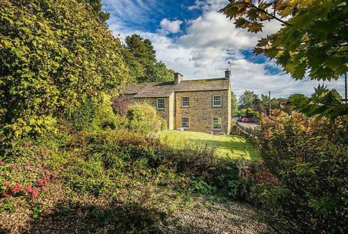 The Belle - A Lovingly Converted Grade Ii Listed Home From Home In Bakewell - Bakewell