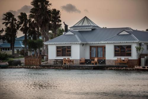 The Marina House - Jeffreys Bay