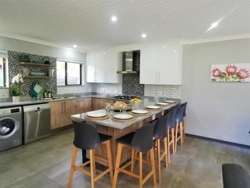 The Bird Hide Luxury Self Catering - White River