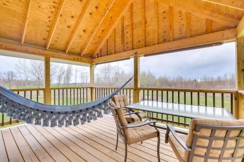 Cozy Solar-powered Loft Walk To Lake Champlain! - Swanton, VT