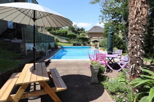 Beautiful 1-bedroom Apartment With Pool - Isle of Wight