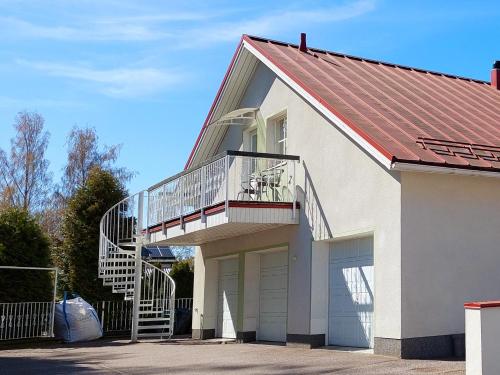 Penthouse With A Balcony - Hyvinkää