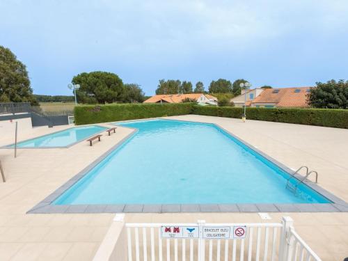 Holiday Home Les Charmilles-10 By Interhome - Les Mathes