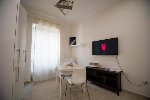 Wi-fi & Netflix & Parcheggio - Elegante Suite In Centro - Salerno