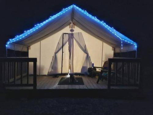 Cozy Glamp Tents At Wildland Gardens - Utah