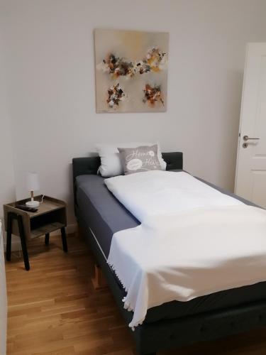 Aufmlohr - Appartement Mit 3 Schlafzimmern - In Leverkusen Hitdorf - Neu Renoviert - Monheim am Rhein