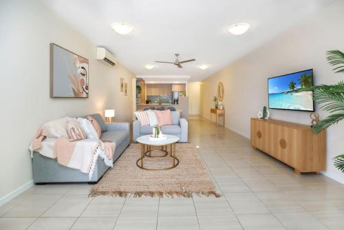 Stylish Park View City Apartment 103 - Cairns Convention Centre