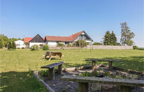 Awesome Home In Klemensker With 2 Bedrooms And Wifi - Bornholm