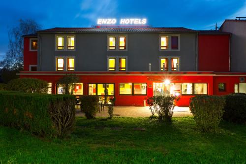 Enzo Hotels Pont-a-mousson By Kyriad Direct - Meurthe-et-Moselle