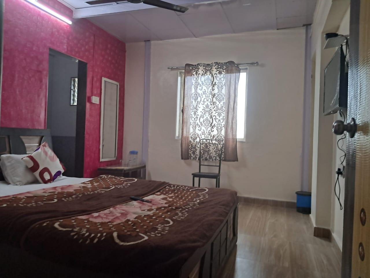 Hotel Sai Raj Residency - 마하발레슈와르