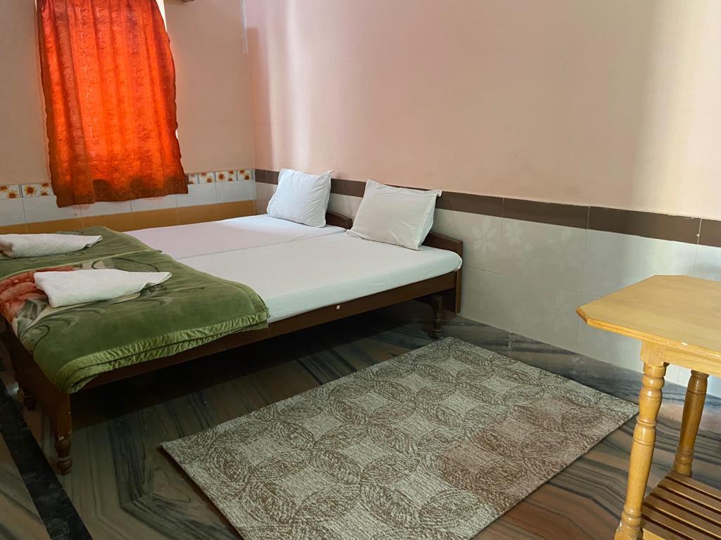 Hotel Shanti - Bodh Gaya