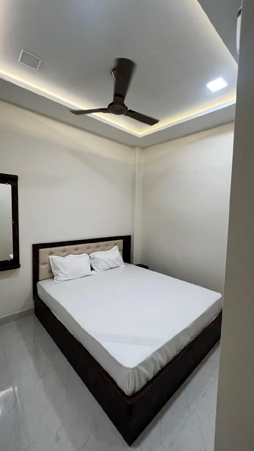 Hotel Divyakashi Homestay - Waranasi