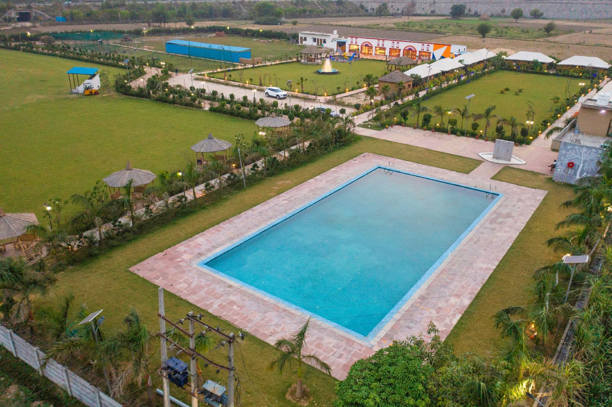 Mst Cricket Village By Four Leaf Hotels - Ghaziabad