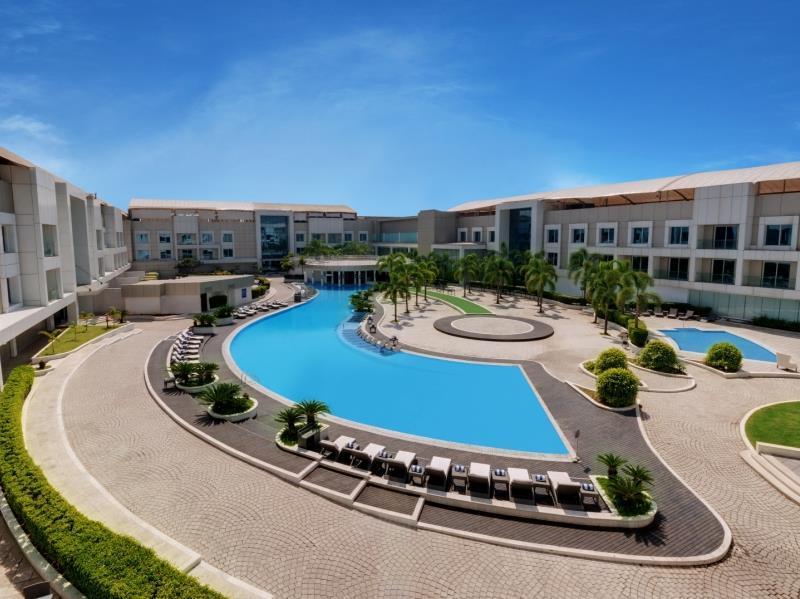 Silver Waves Resort & Spa Daman, a member of Radisson Individuals 𝗕𝗢𝗢𝗞  Daman Resort 𝘄𝗶𝘁𝗵 ₹𝟬 𝗣𝗔𝗬𝗠𝗘𝗡𝗧