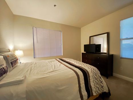 Sacramento Bedpage 80 - mzafejs