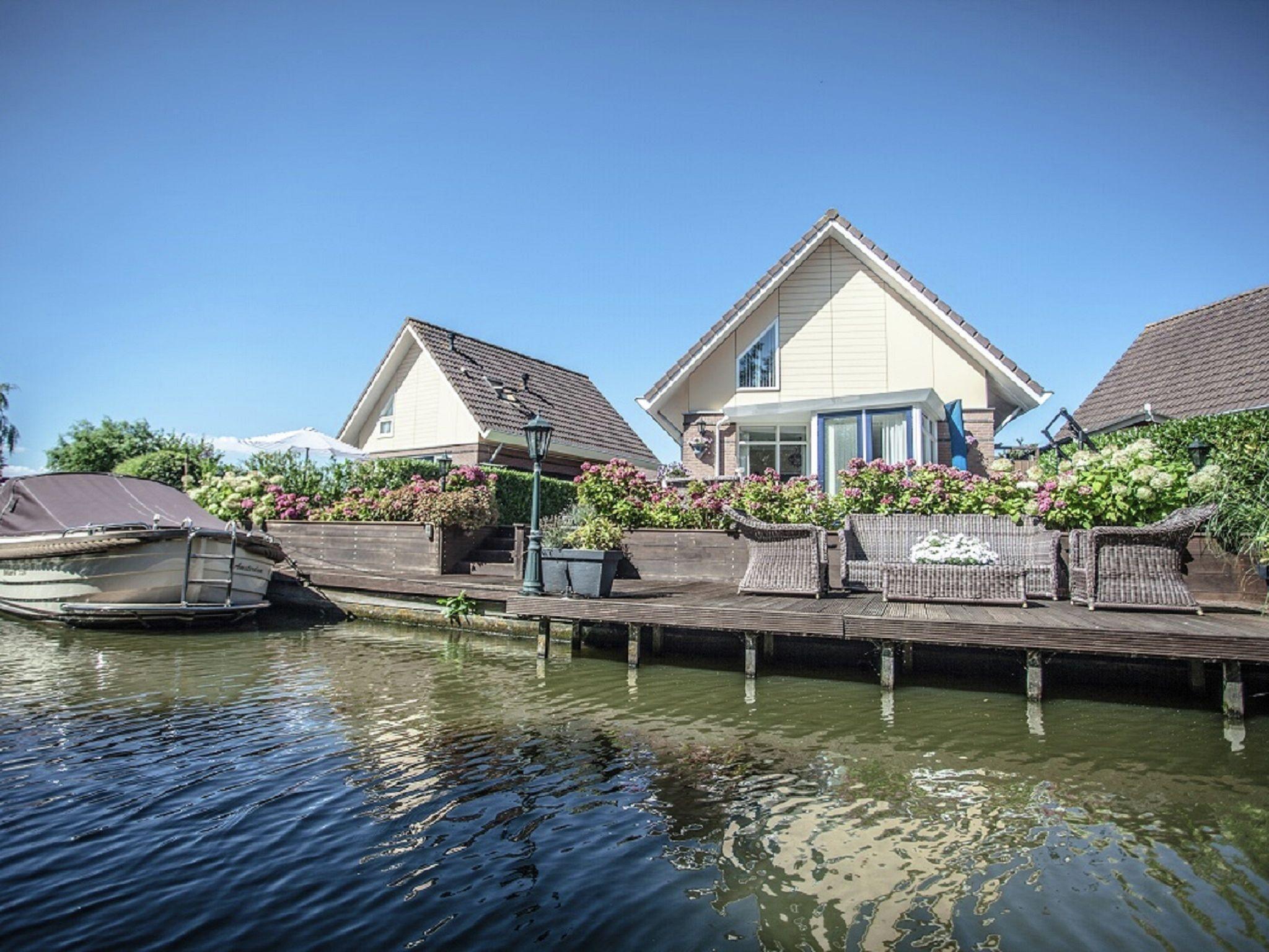 Beautiful House With Jetty On Inland Water, Near Ijsselmeer - Medemblik