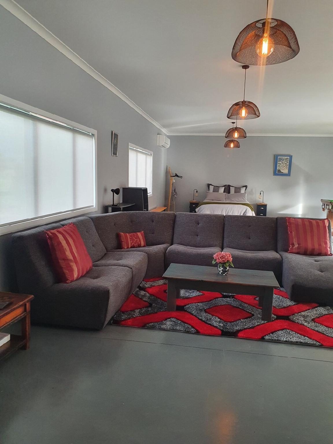 Large, Cosy Suite On Two Acres, Two Minutes To Cbd - Matamata