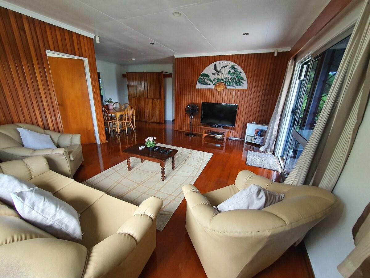 Loverly 3 Bedroom Rental Pool Outdoor Area - Suva