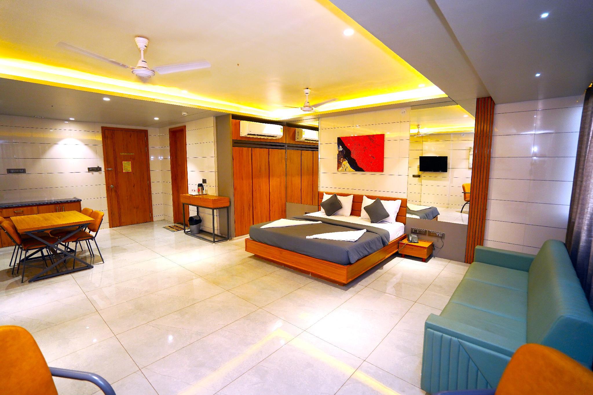 Hotel Sunshine - Rajkot