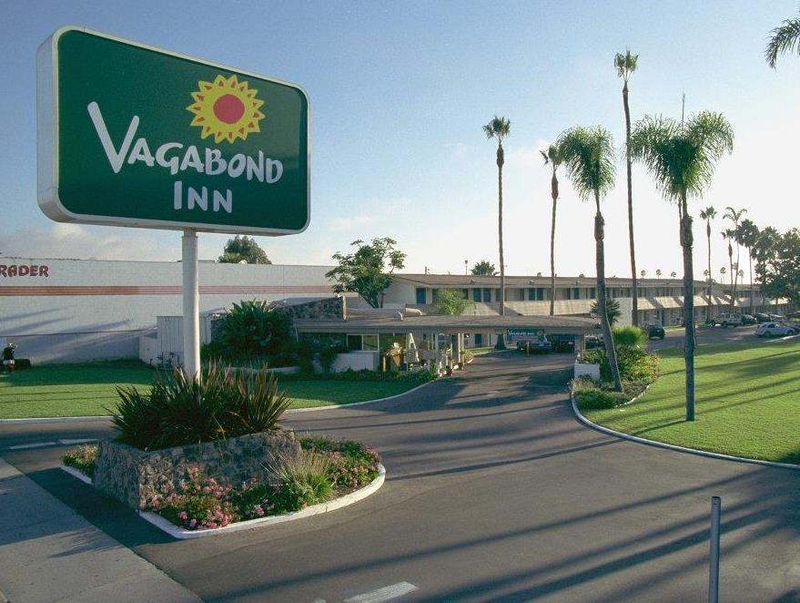 Hotel Palmeras Chula Vista - Imperial Beach, CA