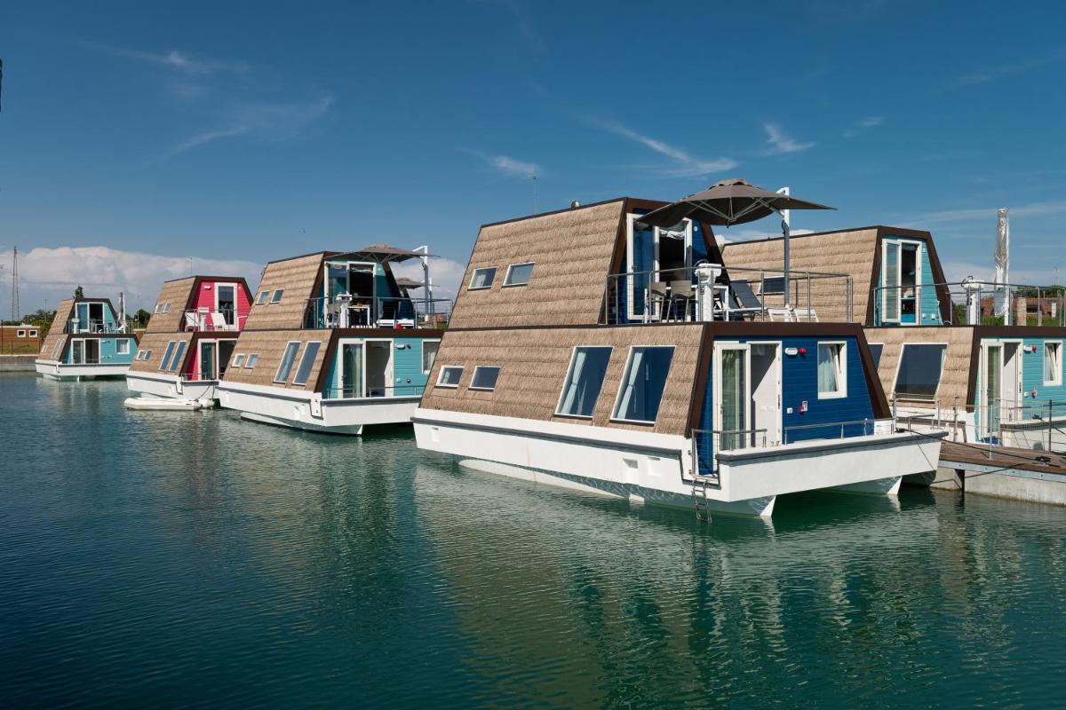Tranquil Marina Azzurra Resort House Boat 2 Habitaciones Para 6 Personas - Bibione